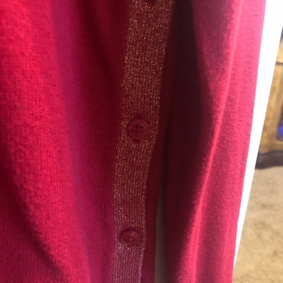 Bright red blouse - Picture 5 of 6